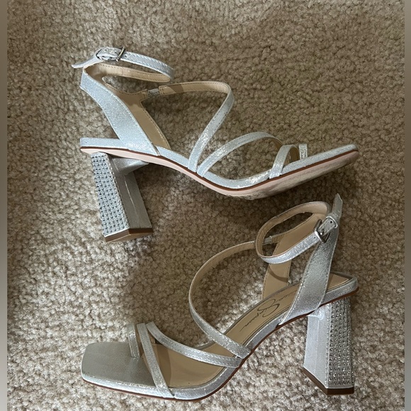 JESSICA SIMPSON ZIXTIE SANDAL - Picture 8 of 11